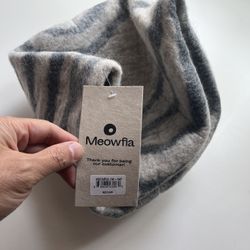Meowfia Wool Cat Cave - Brand New, Never Used