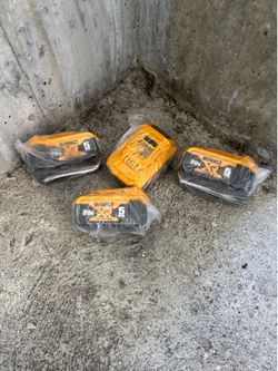 Dewalt 5Ah brand new battery , price is for each one