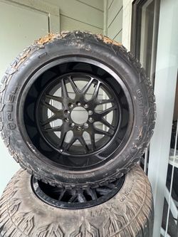 Rines negros de 20x10  pulgadas con llantas todoterreno para troca