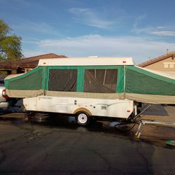 Pop up camping trailer $2800 OBO