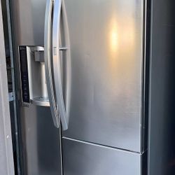 Refrigerator LG
