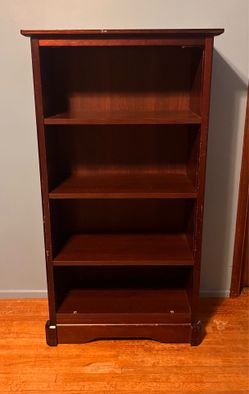 Bookcase 4ft solid wood