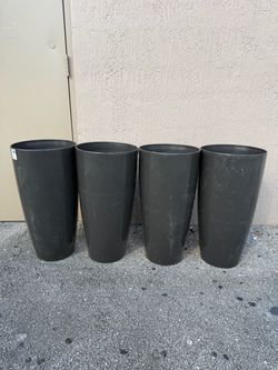 Plastic planters