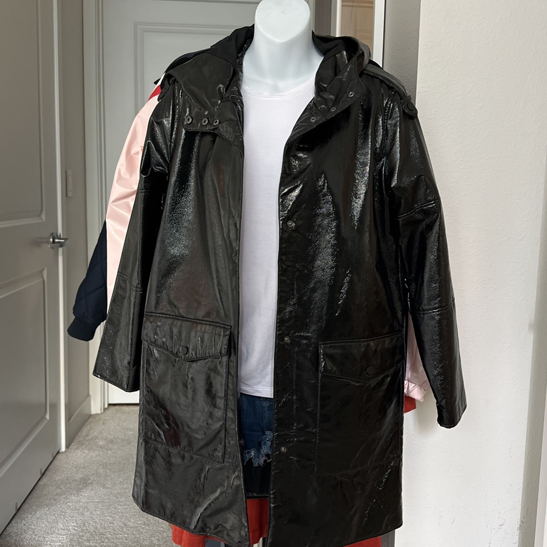 Forever 21 Black Stylish Hooded Longline Vinyl Wet Look Raincoat Size Small