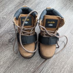 Cougar Paws Size 5 Unisex