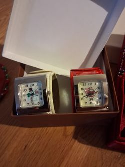Christmas Holiday Novelty Watches Set of 2