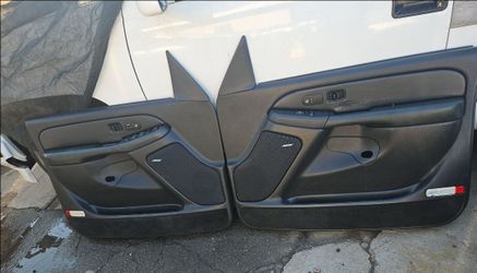 GM nbs Doorpanel available 2002 silverado