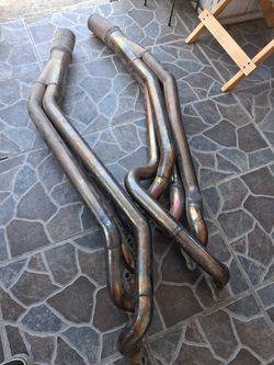 2011-2024 FORD MUSTANG GT STAINLESS  HEADERS!! NEED A LIL WORK!! 175$