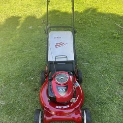 Craftsman 6.5 Gas Powered Push Lawn Mower 