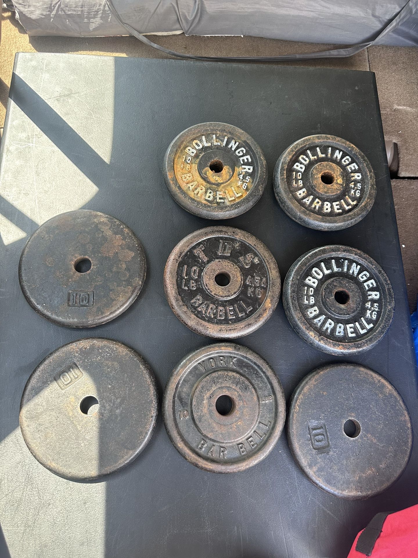 150lb // VINTAGE Barbell Weight Plates // 32pc. // 10lb-1.25lb