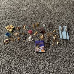 27 Brooches & 2 Pin Bundle