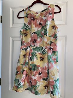 Beautiful pink yellow white green flower printed short sleeve dress with lining size M