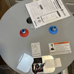 A.O. Smith Signature 100 38-Gallons 4500-Watt Double Element Electric Water Heat.