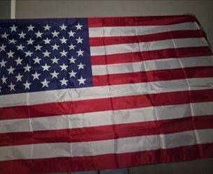 1 medium USA flag 🇺🇸