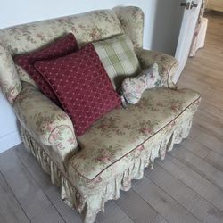 Antique love Seat $100.