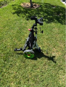 3 Wheel  Push Golf Cart, Excellent condition