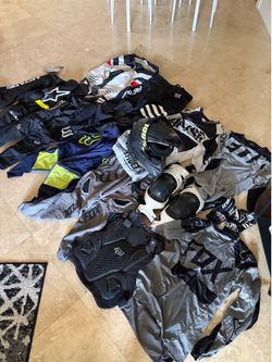 Motocross equipment uniforms, shoei helmet, Knee pads Pod🔥🏁