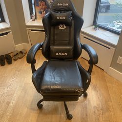 N-GEN Gaming Chair – $90 – Works Fine