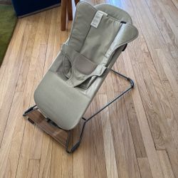 UPPAbaby bouncer