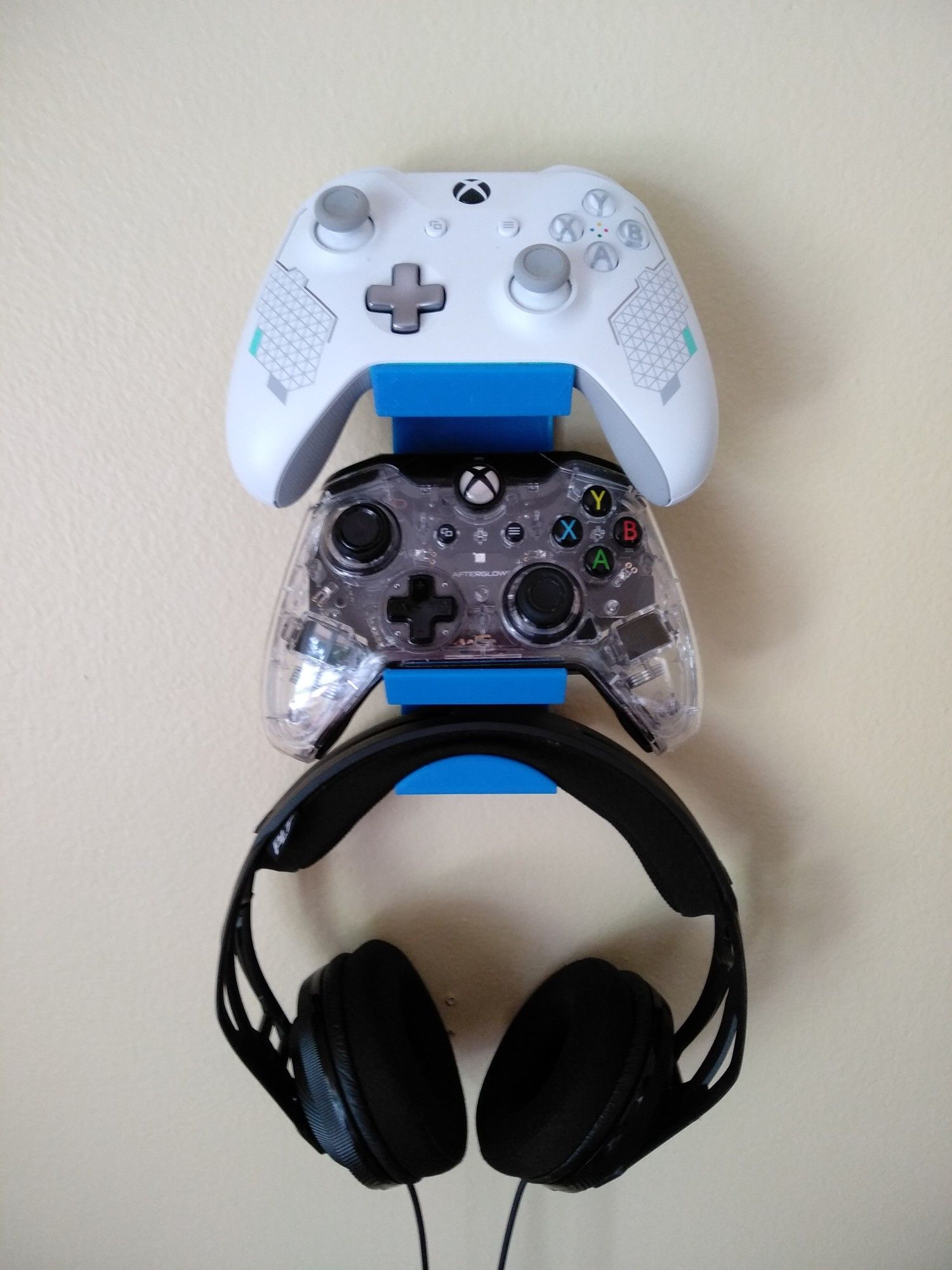Wall Mount XBOX One PlayStation PS4 2Controllers+Headset Hanger Holder 3D Printed