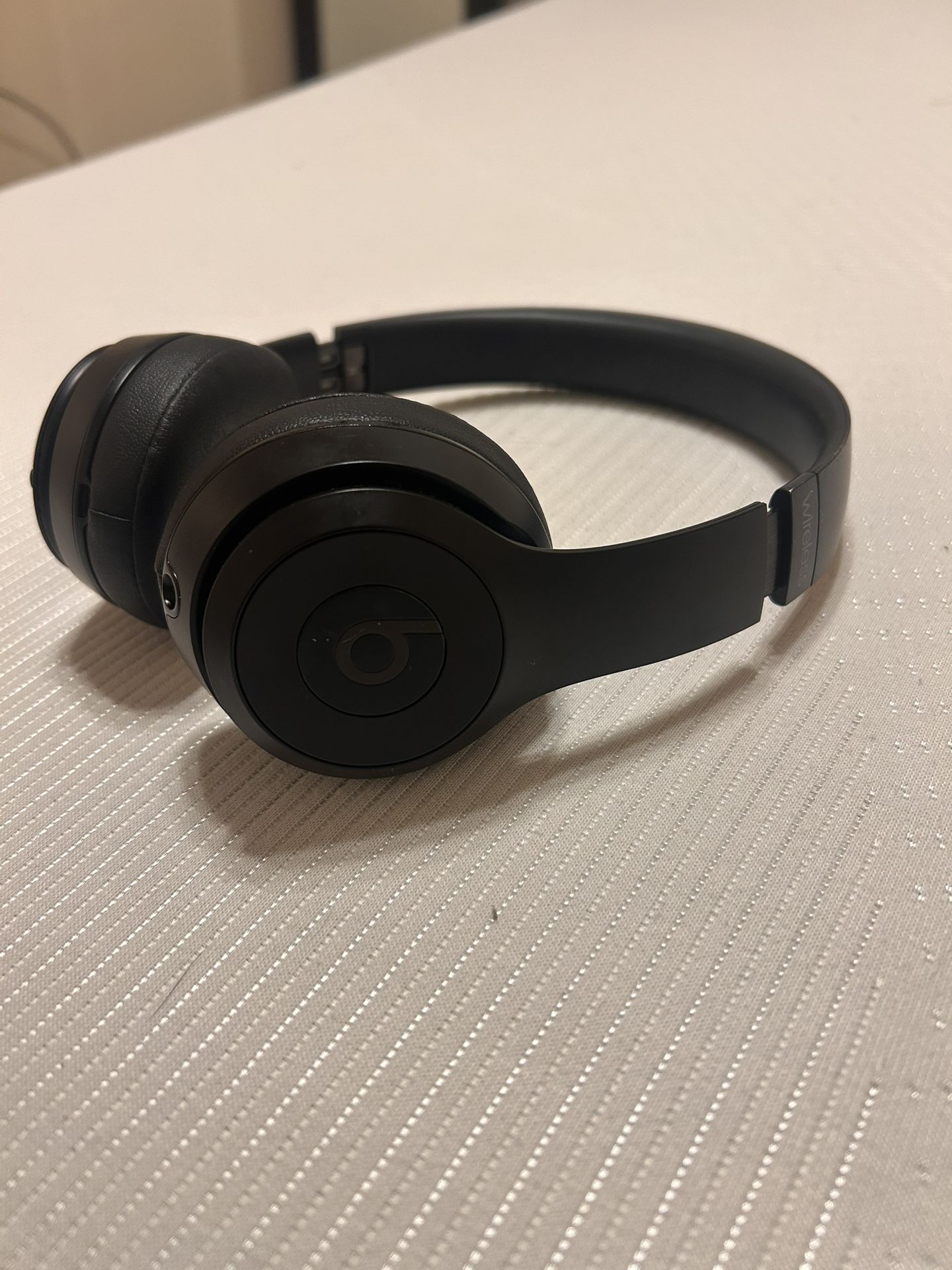 Beats Solo