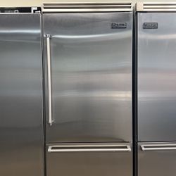 Viking 36”Wide Built In Bottom Freezer 5 Series Refrigerator 