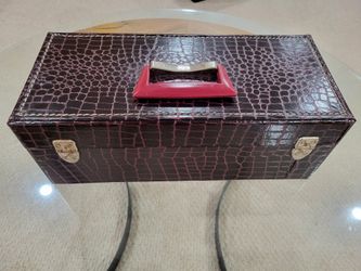 EIGHT  TRACK - CARRING CASE