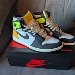 Jordan 1 Retro Volt