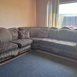 Free Coach/sofa