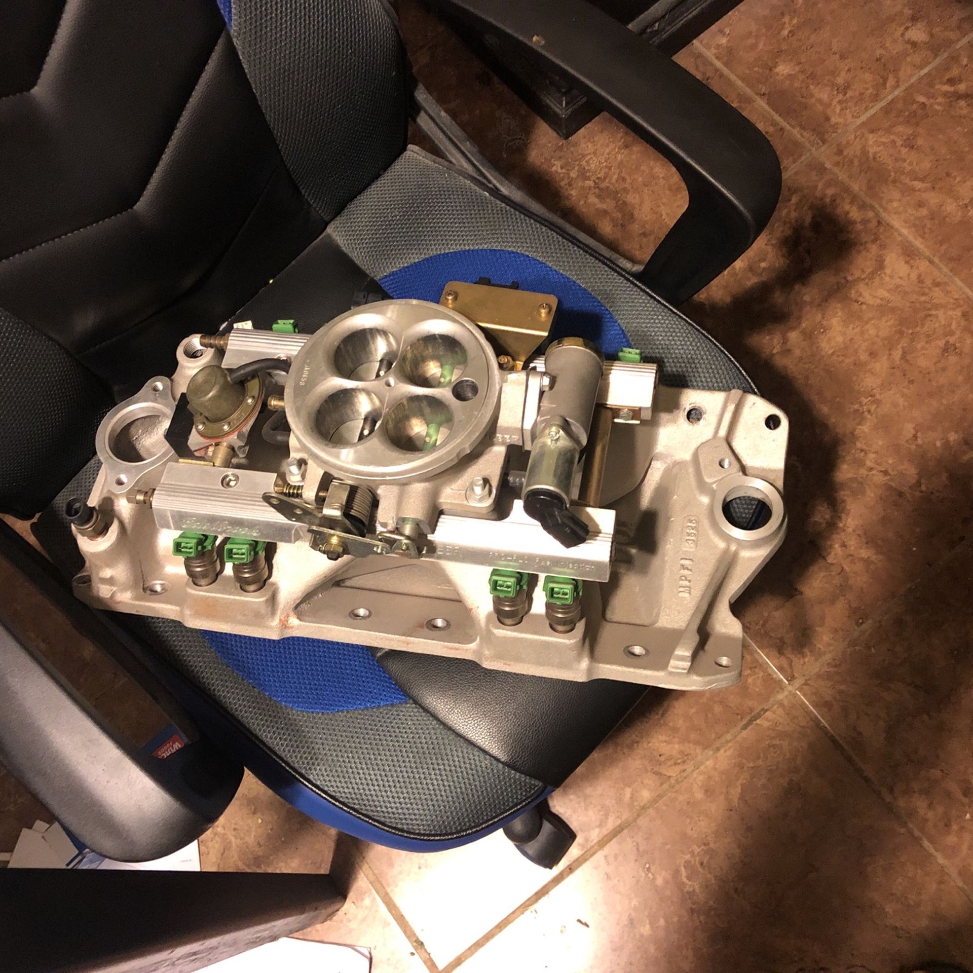 Gen 1 Edelbrock / Marelli Fuel Injection Manifold for Sale in