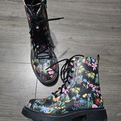 Womens Boots