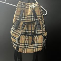 Burberry Unisex Original Nueva !!!