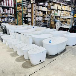‼️Brand new freestanding Bathtubs, Jacuzzi’s and Toilets for Sale‼️ 