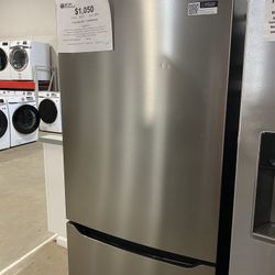 Bottom Freezer Refrigerator 