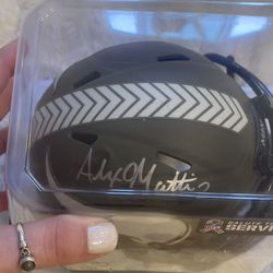 Signed Mn Vikings Alexander Mattison Mini Helmet