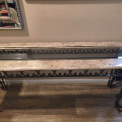  Console Table