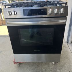 30” Frigidaire Slide In Range 