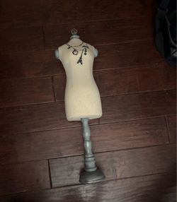 Little Jewelry stand