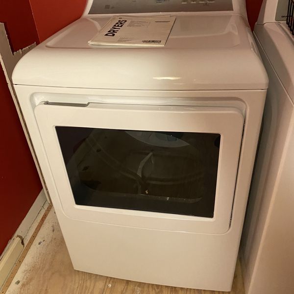 GE ELECTRIC DRYER MINT , GTD65EBSJ3WS for Sale in WilkesBarre, PA