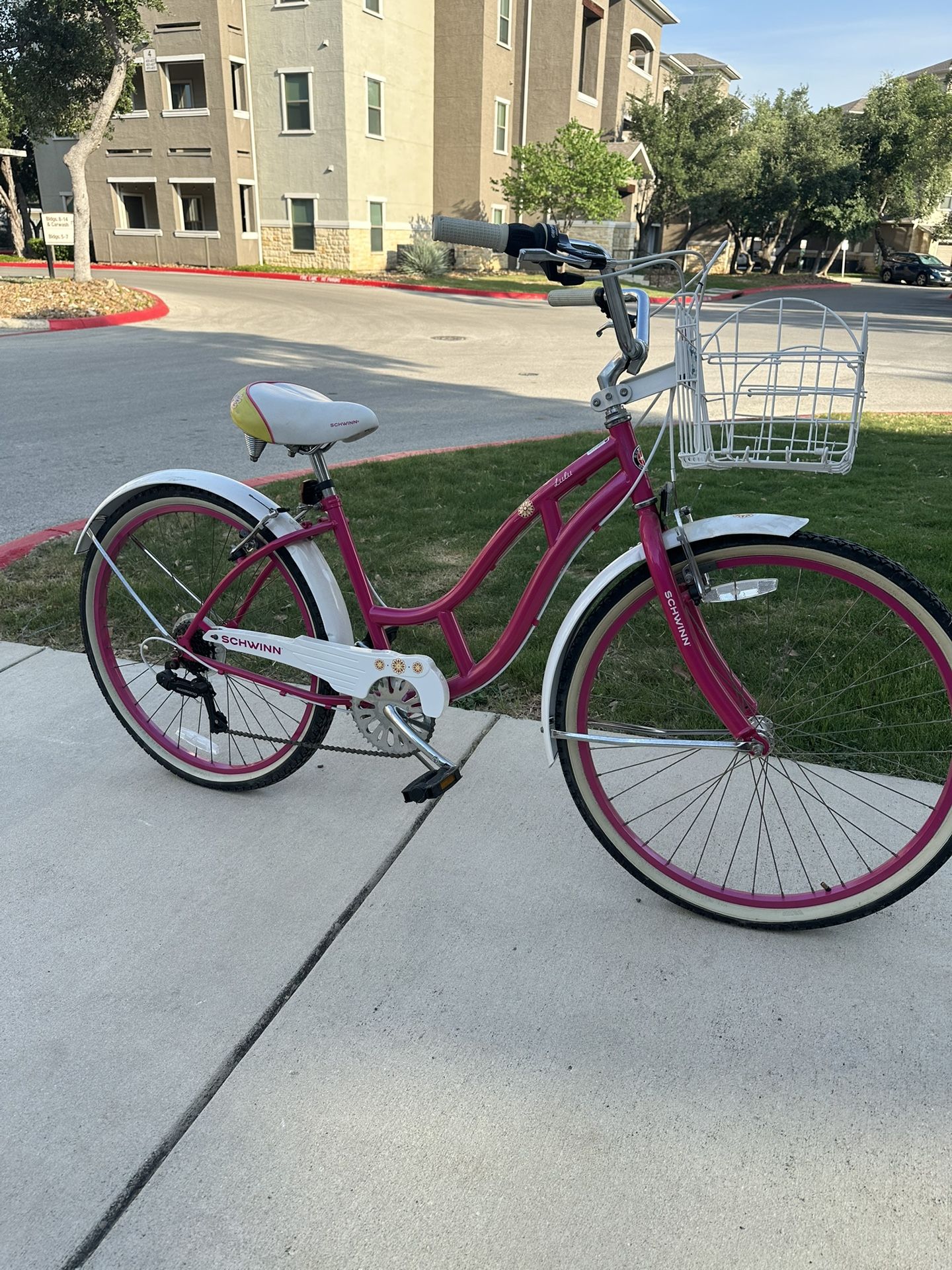 Schwinn 26’ Lulu Pink