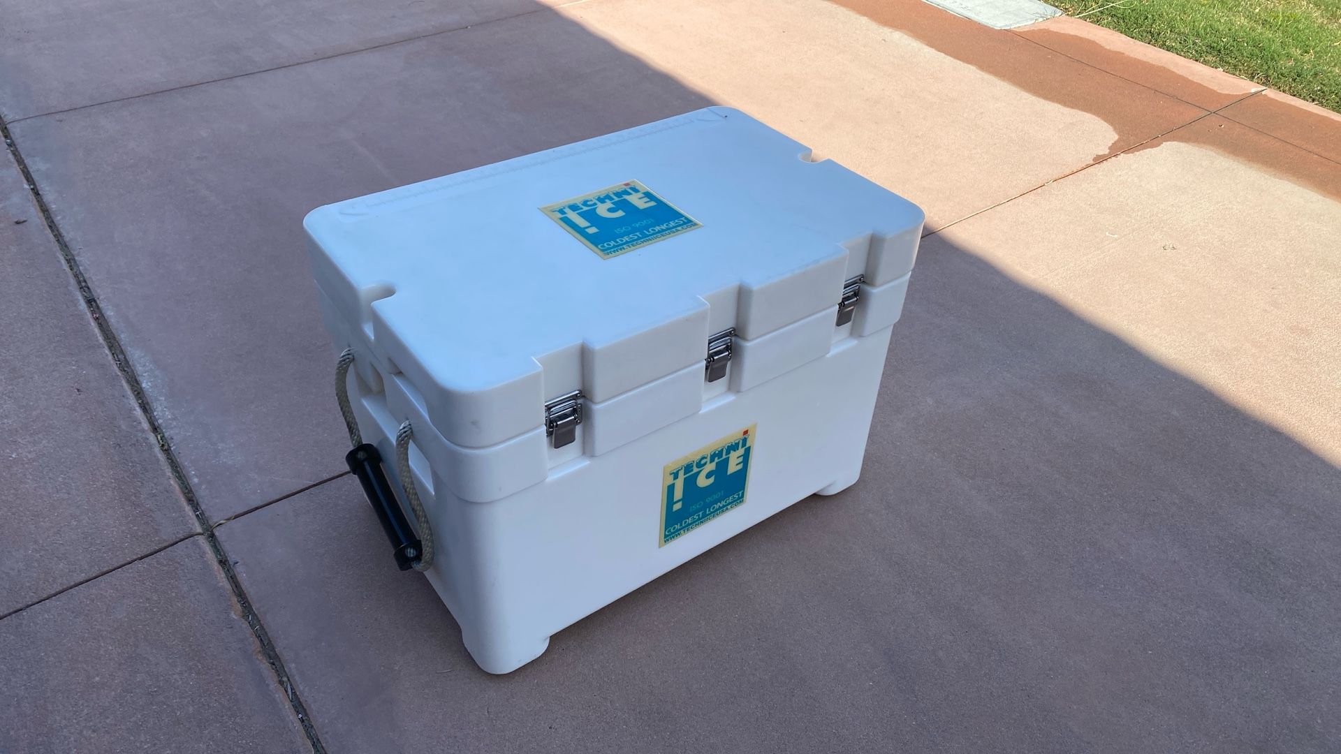 Yeti / TechniIce ISO 9001, 7-day Cooler, With Accessories