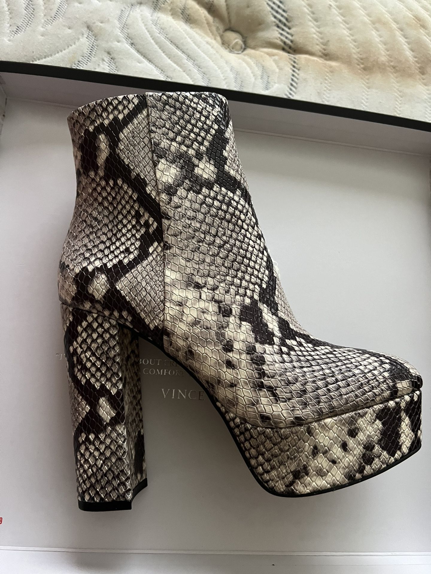 Vince Camuto Heels