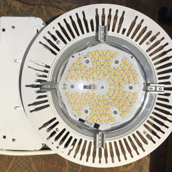 LED 200Watt 4000K lumens light 120 V very bright (New)