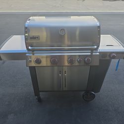 Weber grill GS4 4 burner freestanding gas grill