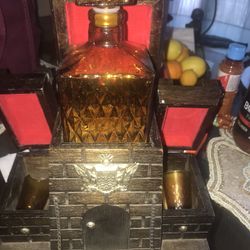 Vintage Castle Man Cave Whiskey Holder 