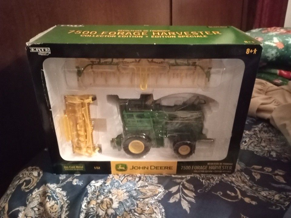 7500 Forage Harvester