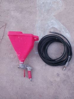Texture Pro 200 spray gun & holding container attached and hose