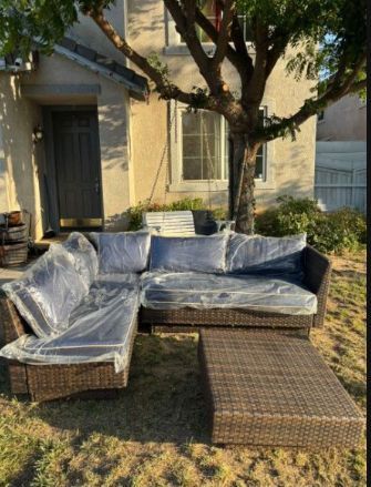 Brand New Patio Patio Set High Quality Costco Quality Sunbrella Quality Patio Furniture Set ??