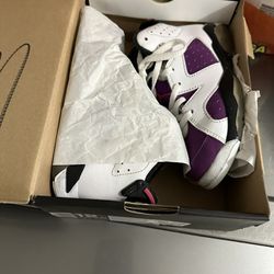 Nike Air Jordan 6 Retro Kids Size 12c - $40