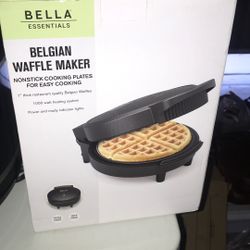 New Waffle Maker (Bella Brand).
